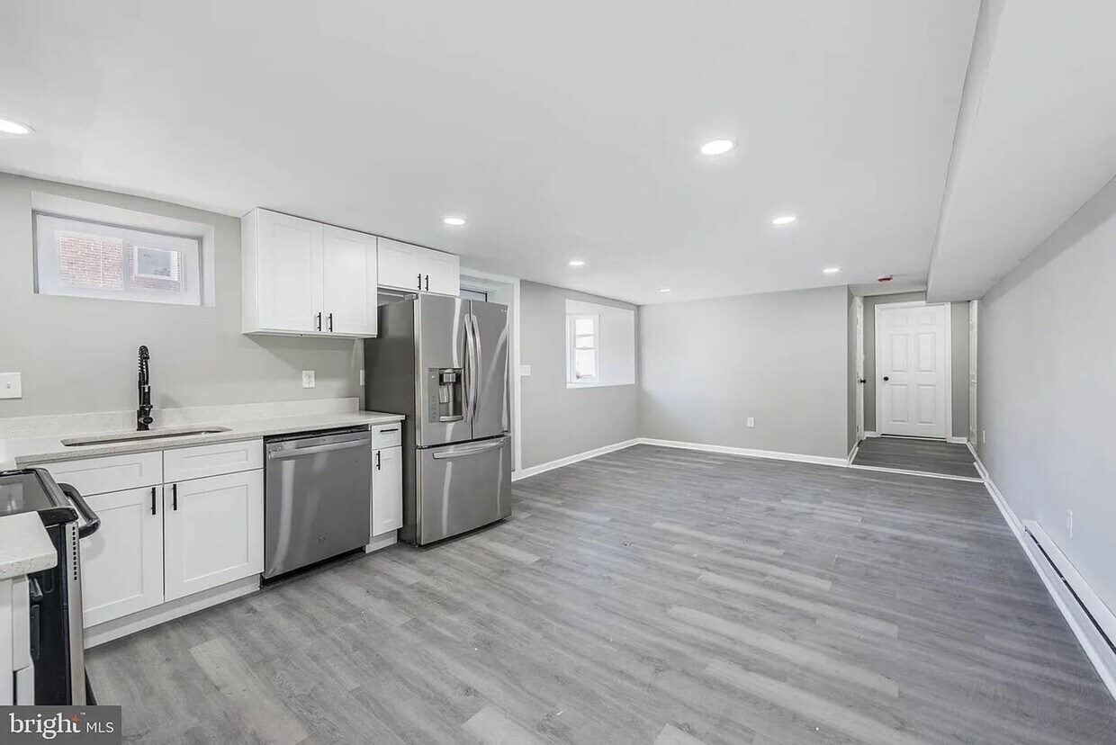 Foto principal - 3300 Ravenwood Ave