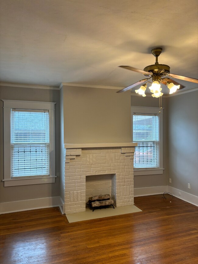 Building Photo - 542 S Greer St