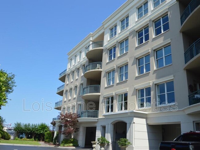 Building Photo - 2 Wharfside St