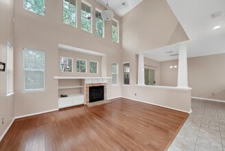 Building Photo - 14 Scarlet Woods Ct