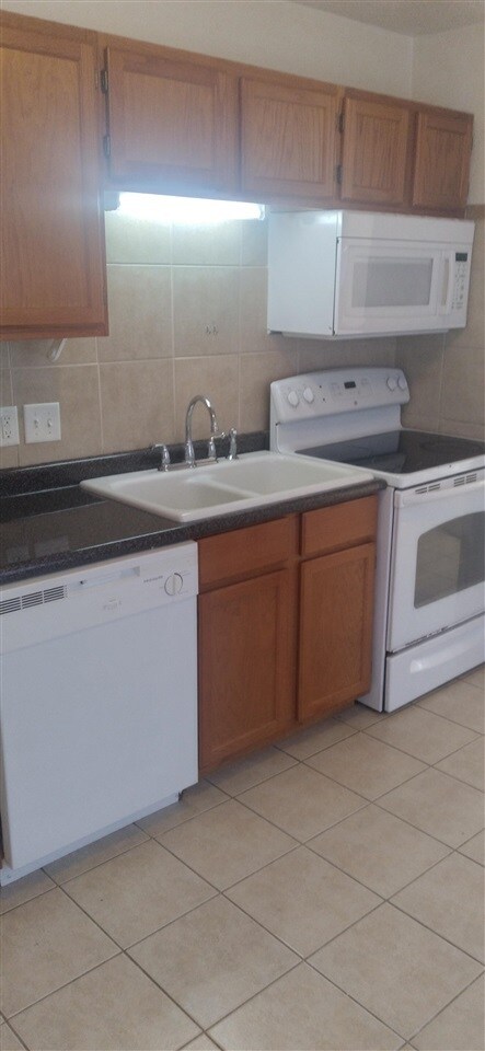 Foto del edificio - 2835 Mobley St NW