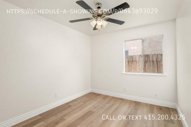 Foto del edificio - 5382 W Browning Ave