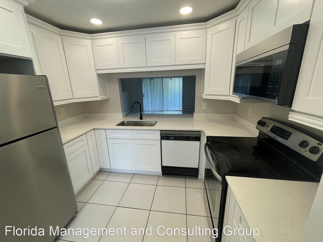 Foto principal - 3 br, 2.5 bath House - 5264 Gate Lake Road...