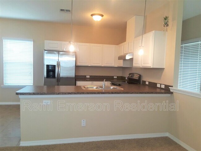 Building Photo - 13703 Heaney Ave