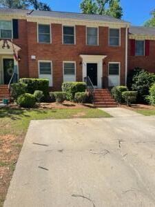 Primary Photo - 606 Crown Point Dr