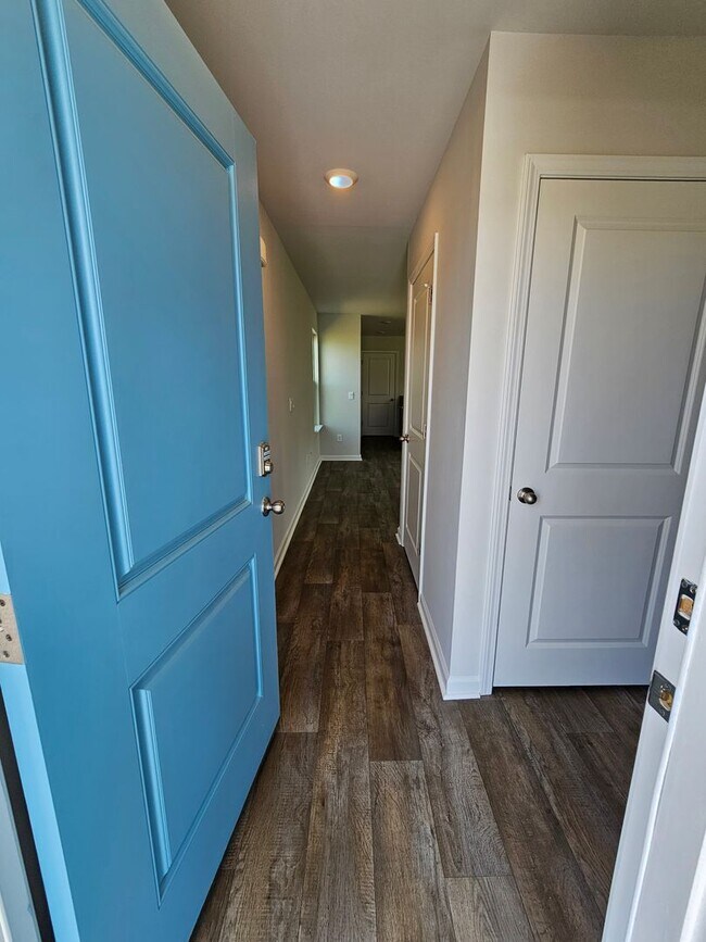 Building Photo - Cozy Cottage in Surf City