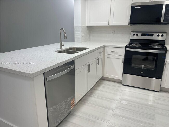Foto del edificio - 12209 SW 14th Ln