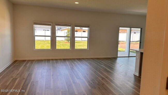 Foto del edificio - 47 Carbonell Pl