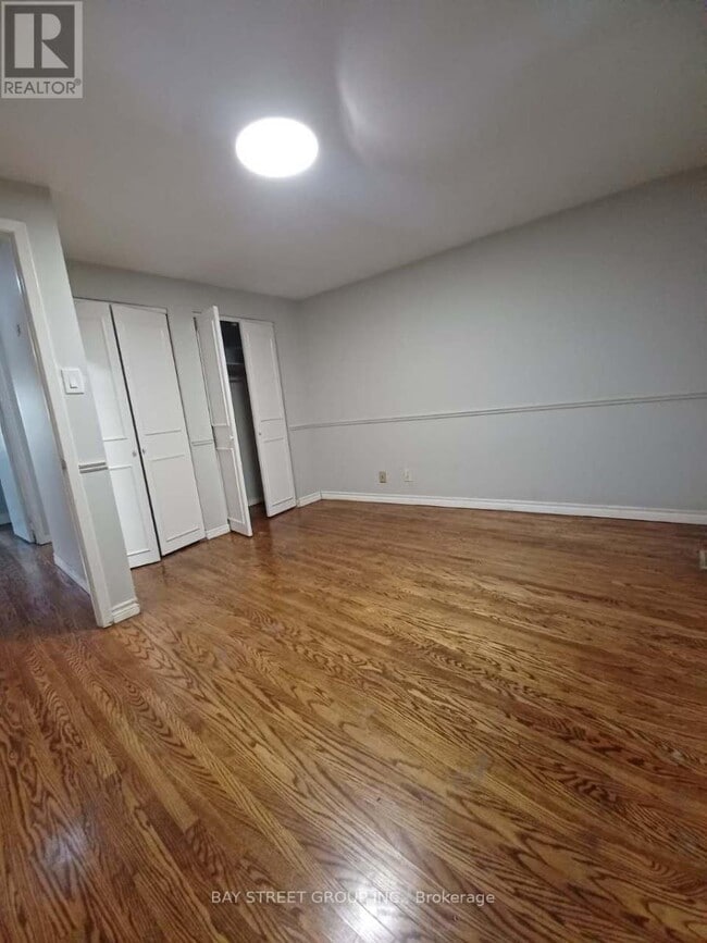 Building Photo - 100 Oakdale Dr