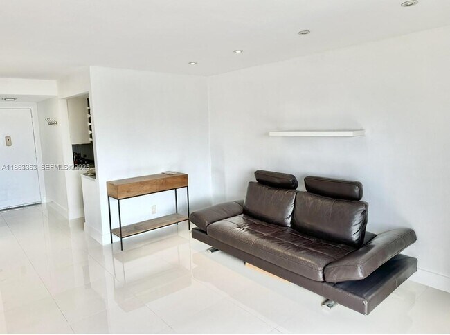 Building Photo - 8400 Byron Ave