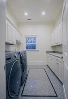 Foto del edificio - 75 Woodfall Rd