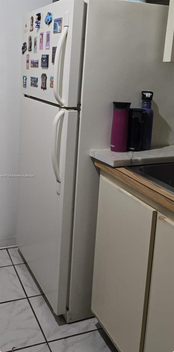 Foto del edificio - 917 NE 199th St