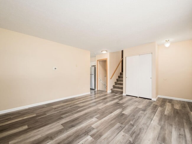 Building Photo - 2479 Willow View Ct