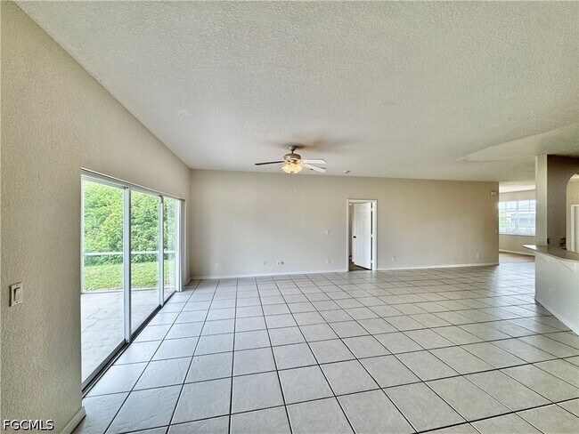 Foto del edificio - 530 Kilgour Ave S
