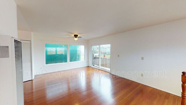 Foto del edificio - 17062 6th St