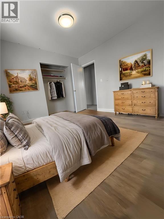 Building Photo - 12 Benjamin St