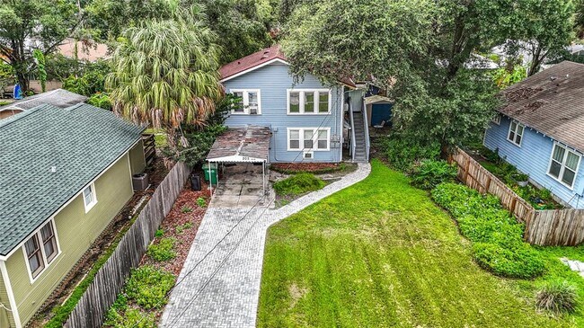 Building Photo - 205 W Hilda St