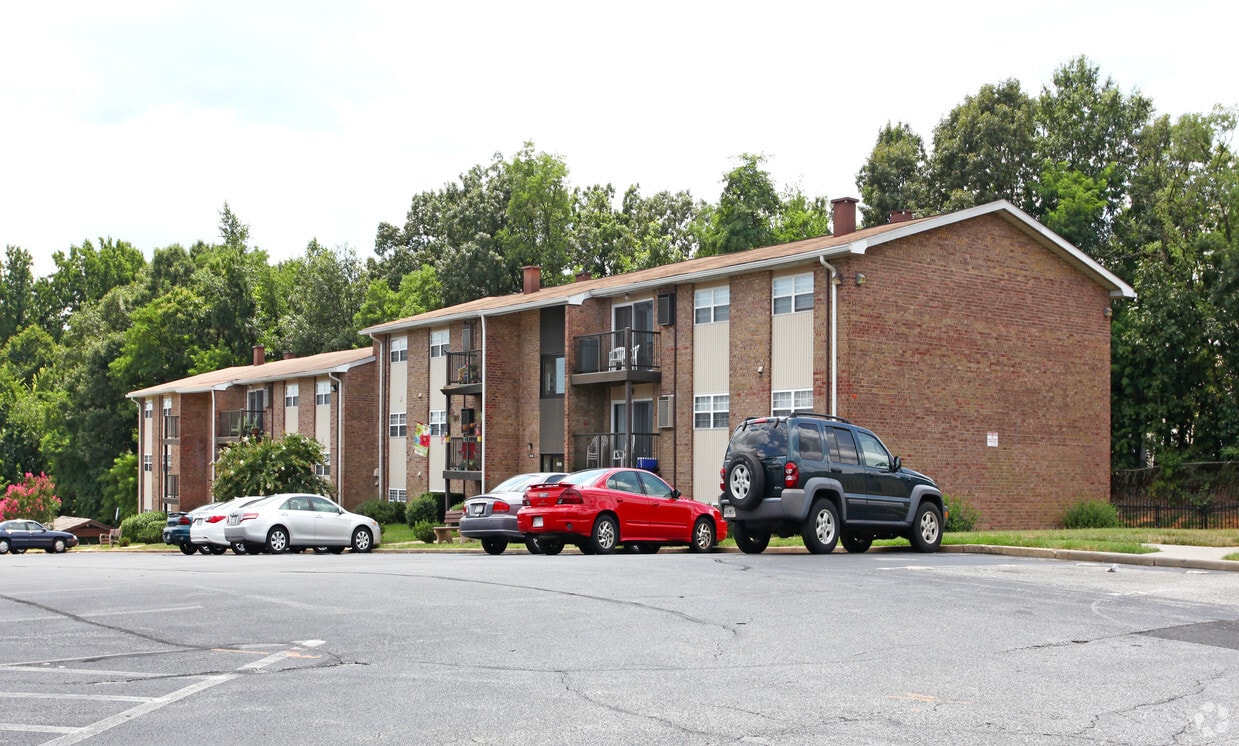 Woodcrest Apartments - Glen Burnie, MD | Apartments.com