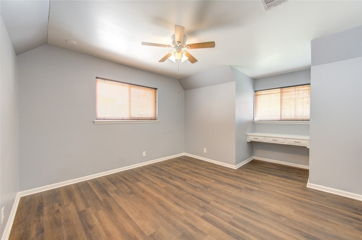 Building Photo - 1718 Anvil Dr