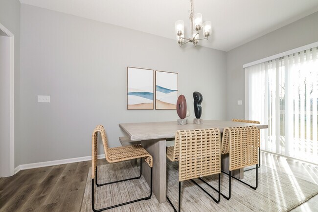 Foto del edificio - Fantastic 4bd/3ba home! Coming soon!