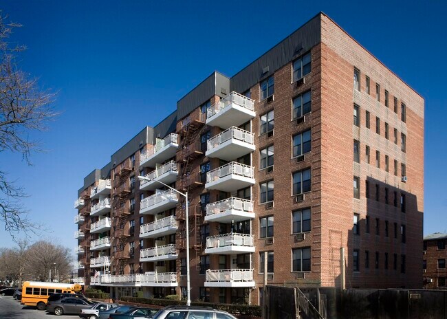 Building Photo - 2815 Coyle St