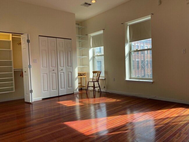 Building Photo - 104 W 123rd St