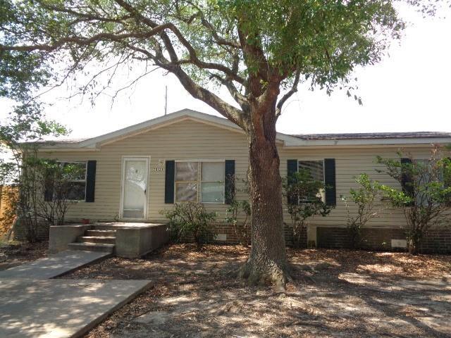 Building Photo - 20323 Mountaindale Dr