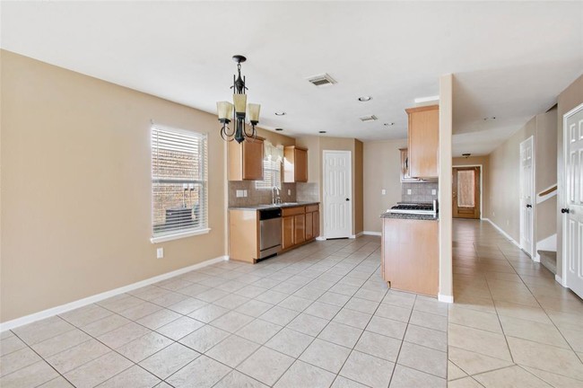 Building Photo - 6627 Northridge Trace Ln