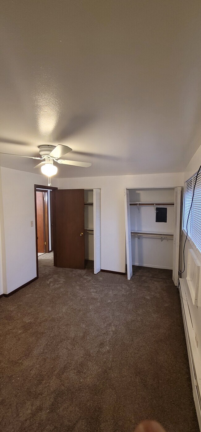 Large Bedroom 2 - 1455 State St