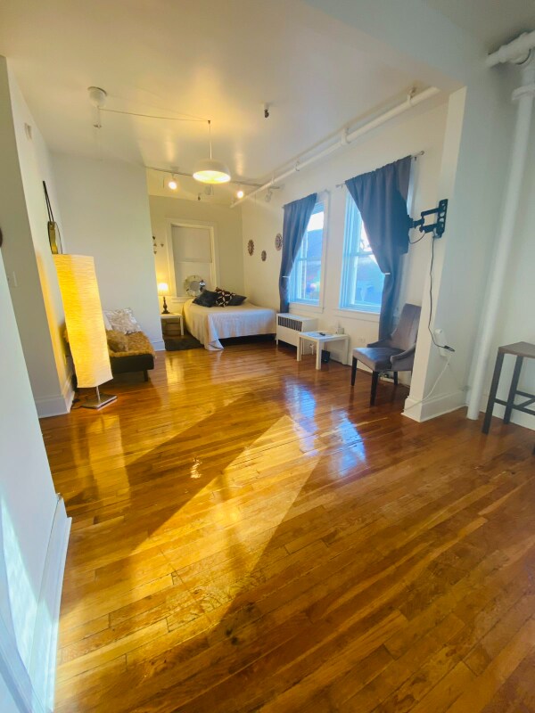 Foto del edificio - 118 2nd St SW