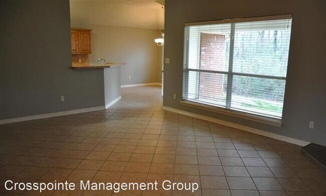 Building Photo - 3 br, 2 bath House - 3133 Vineyard