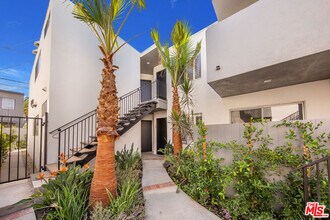 Building Photo - 628 Orlando Ave