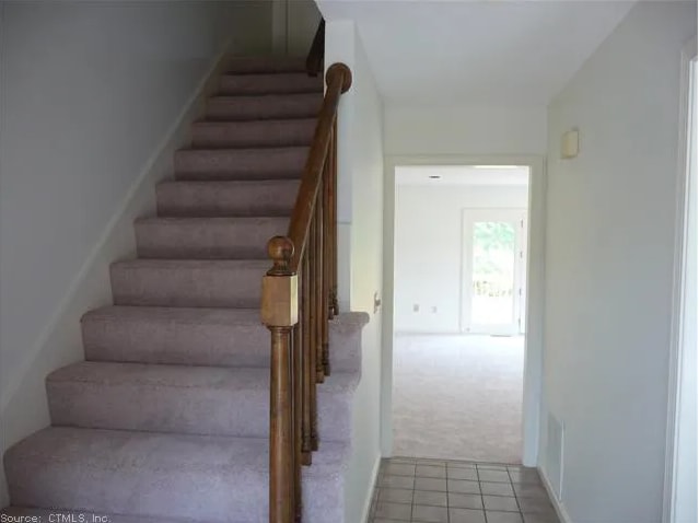 Building Photo - 250 Georgetown Dr