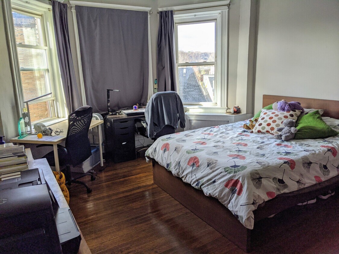 Foto principal - 1082 Commonwealth Ave