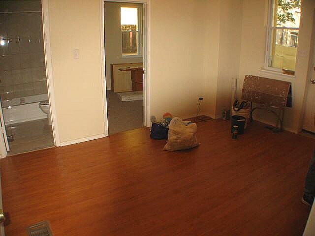 Building Photo - 2107 Bellevue St