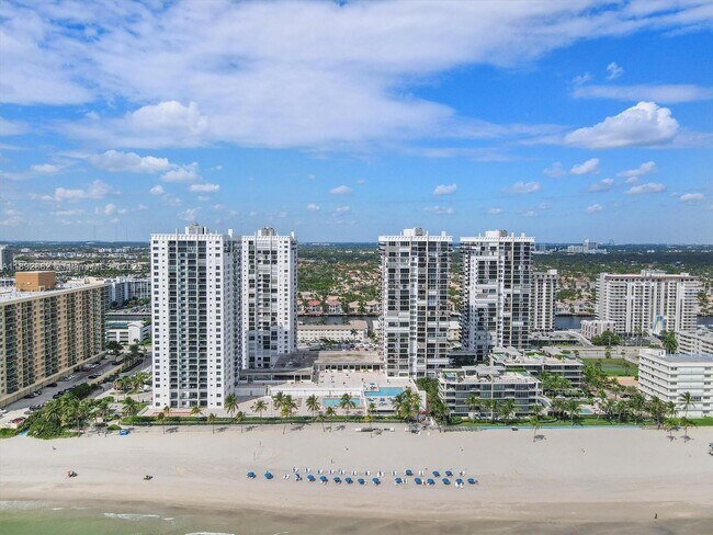 Foto del edificio - 2101 S Ocean Dr