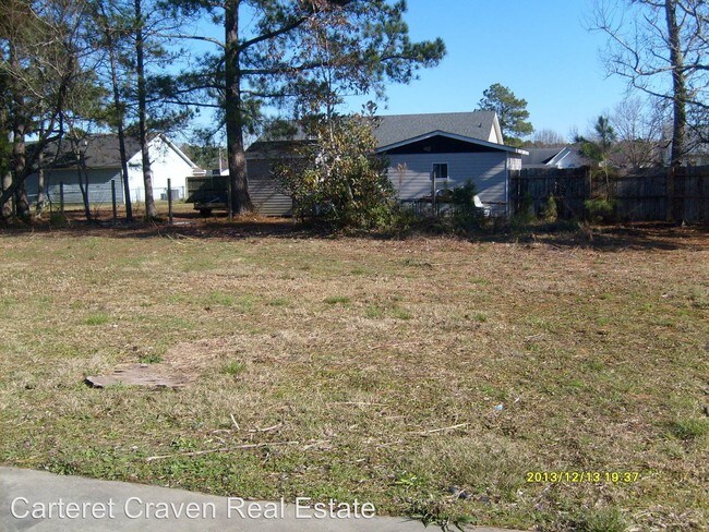 Foto del edificio - 407 Webb Blvd