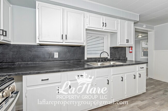 Foto del edificio - 5907 317th St