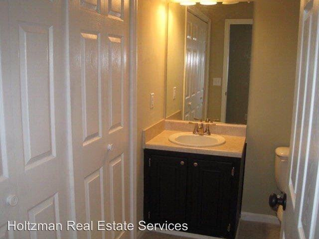 Building Photo - 3 br, 2 bath House - 1064 Desert Shield St