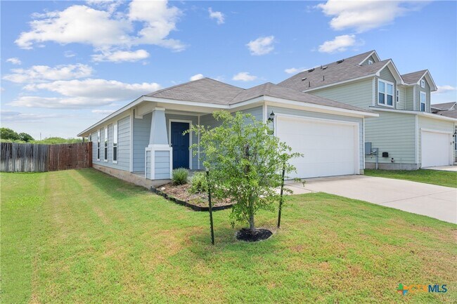 Building Photo - 335 Black Opal Dr