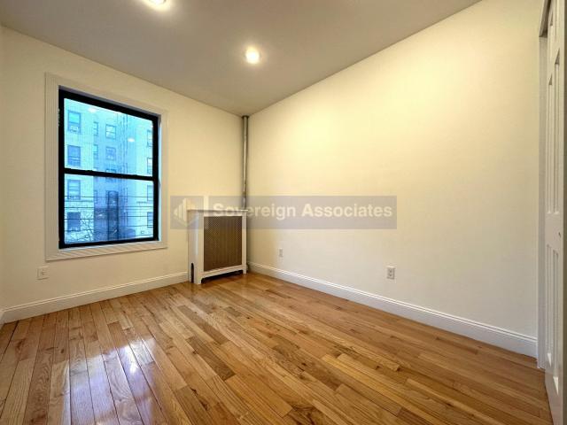 Foto del edificio - 4 bedroom in New York NY 10032