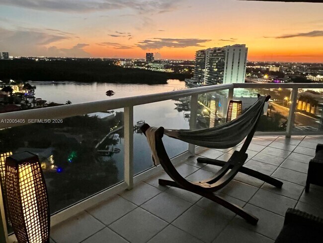 Foto del edificio - 16500 Collins Ave