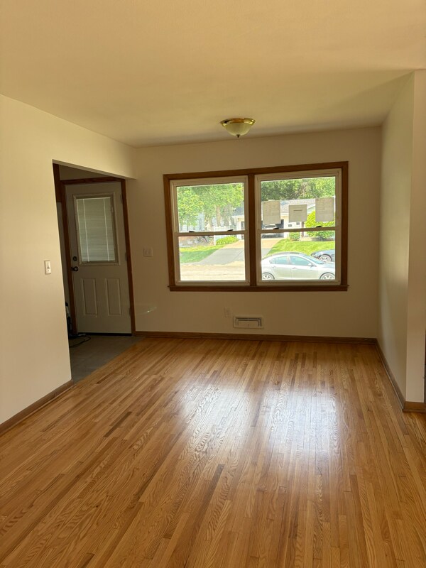 Foto del edificio - 1764 Pleasant St