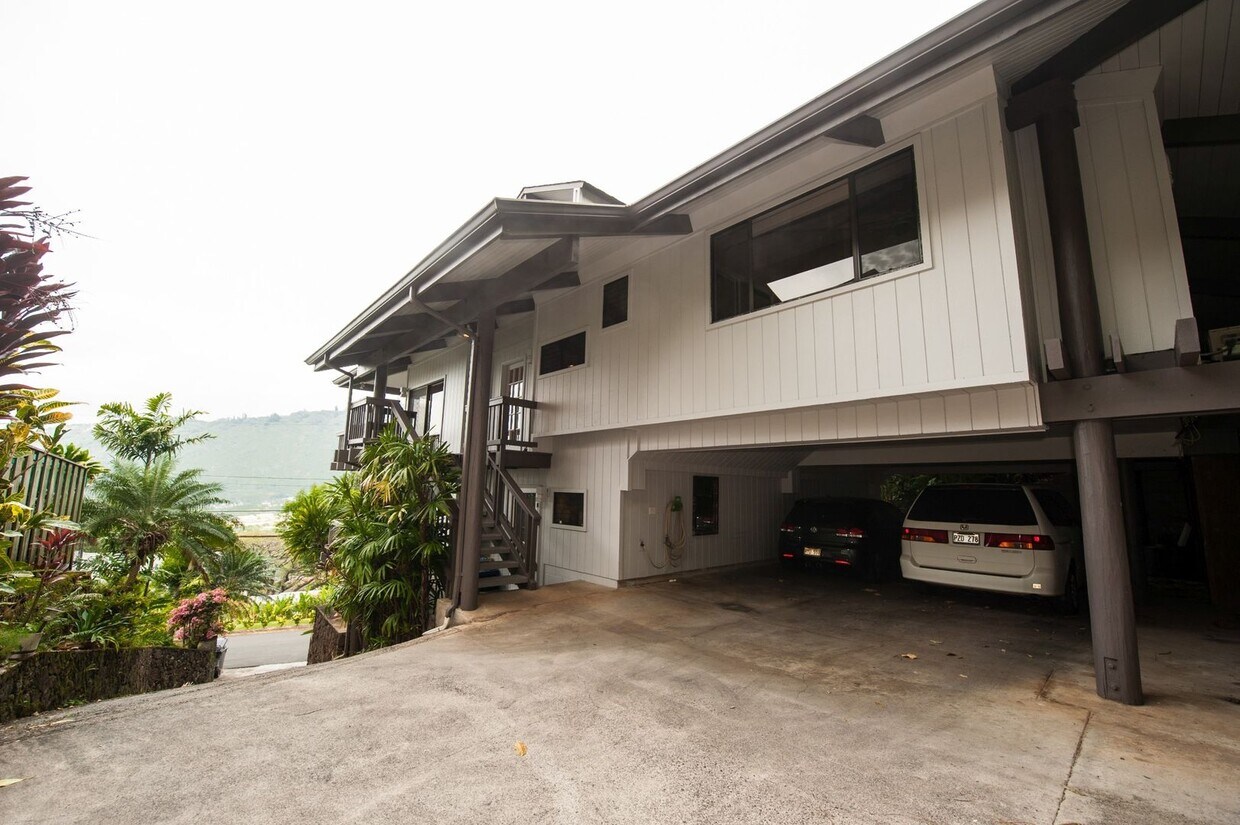 3385 Paty Dr, Honolulu, HI 96822 House Rental in Honolulu, HI