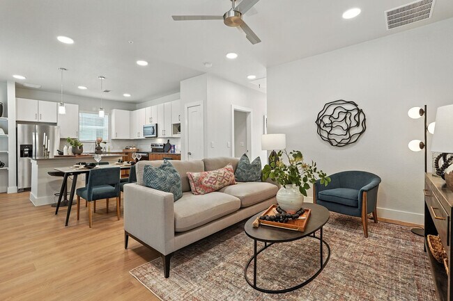 Building Photo - Soltera Rolling Pines