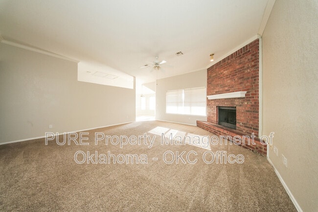 Building Photo - 400 Coalbrook Dr