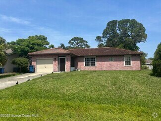 Building Photo - 2367 Angel Rd