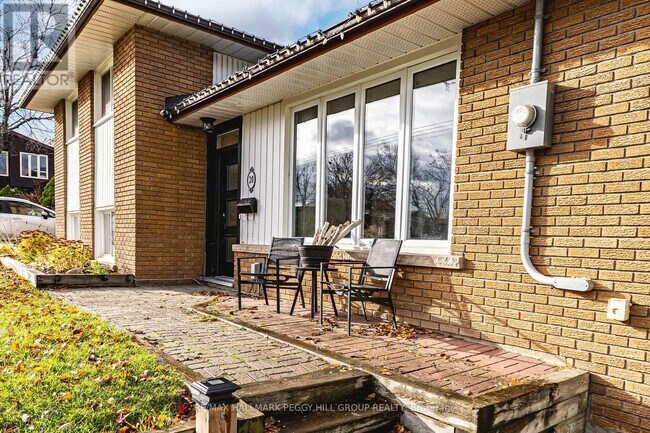 Photo du bâtiment - 20 Ottaway Ave