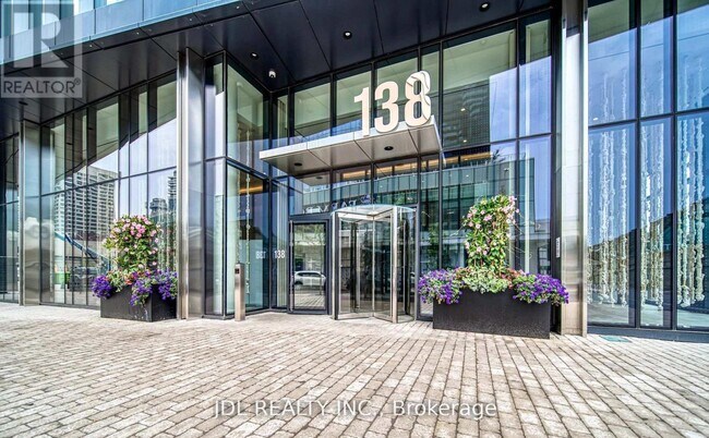 Building Photo - 138 Downes St