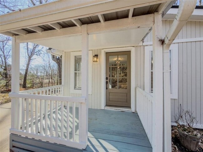 Foto del edificio - 2317 Ford White Rd